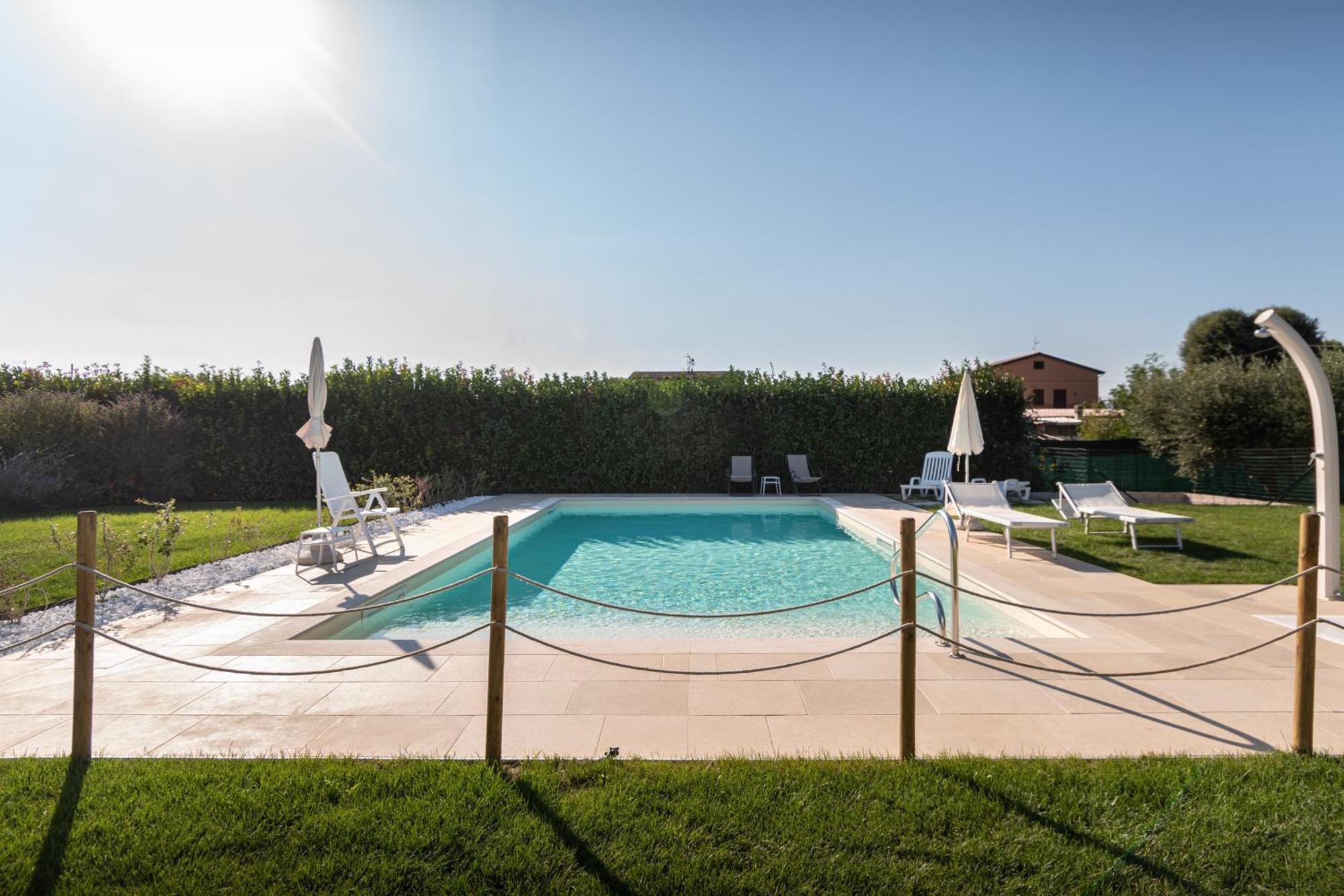 Rosa Di Assisi Bed & Breakfast Bastia Umbra Bagian luar foto