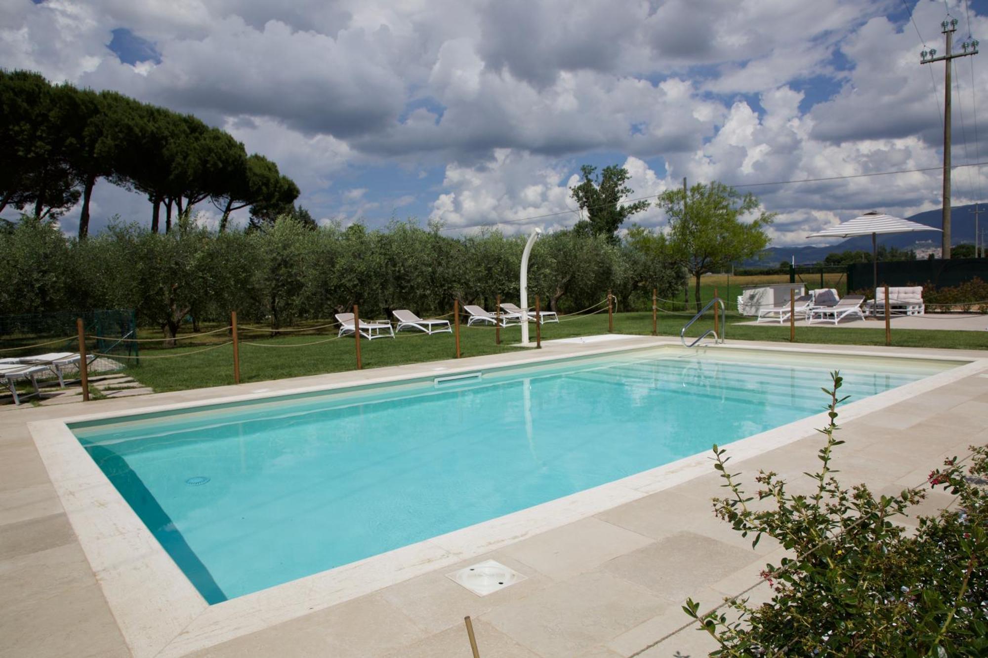 Rosa Di Assisi Bed & Breakfast Bastia Umbra Bagian luar foto