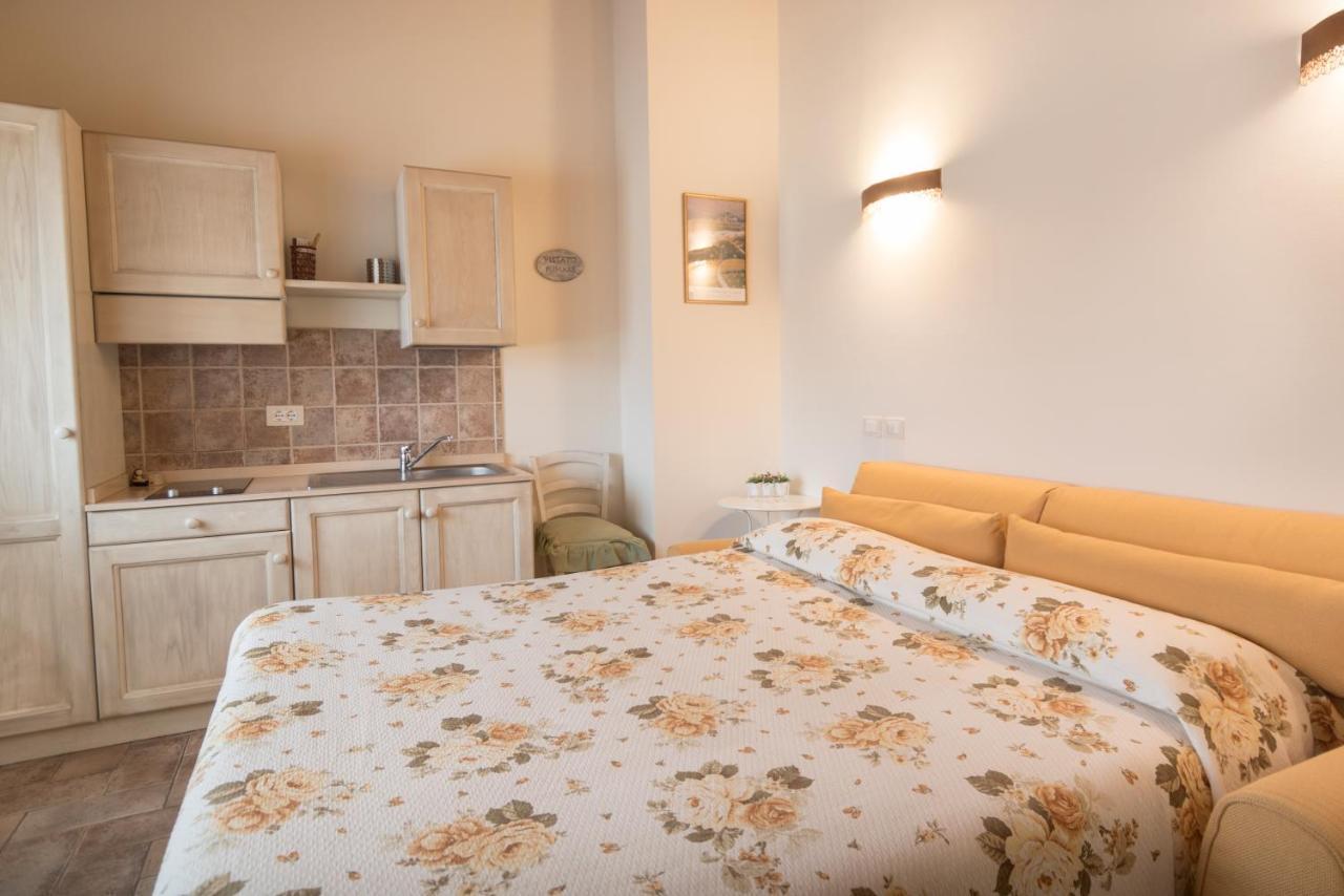 Rosa Di Assisi Bed & Breakfast Bastia Umbra Bagian luar foto
