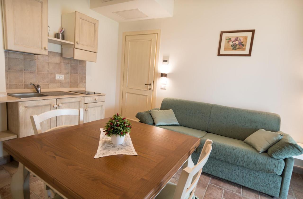 Rosa Di Assisi Bed & Breakfast Bastia Umbra Bagian luar foto